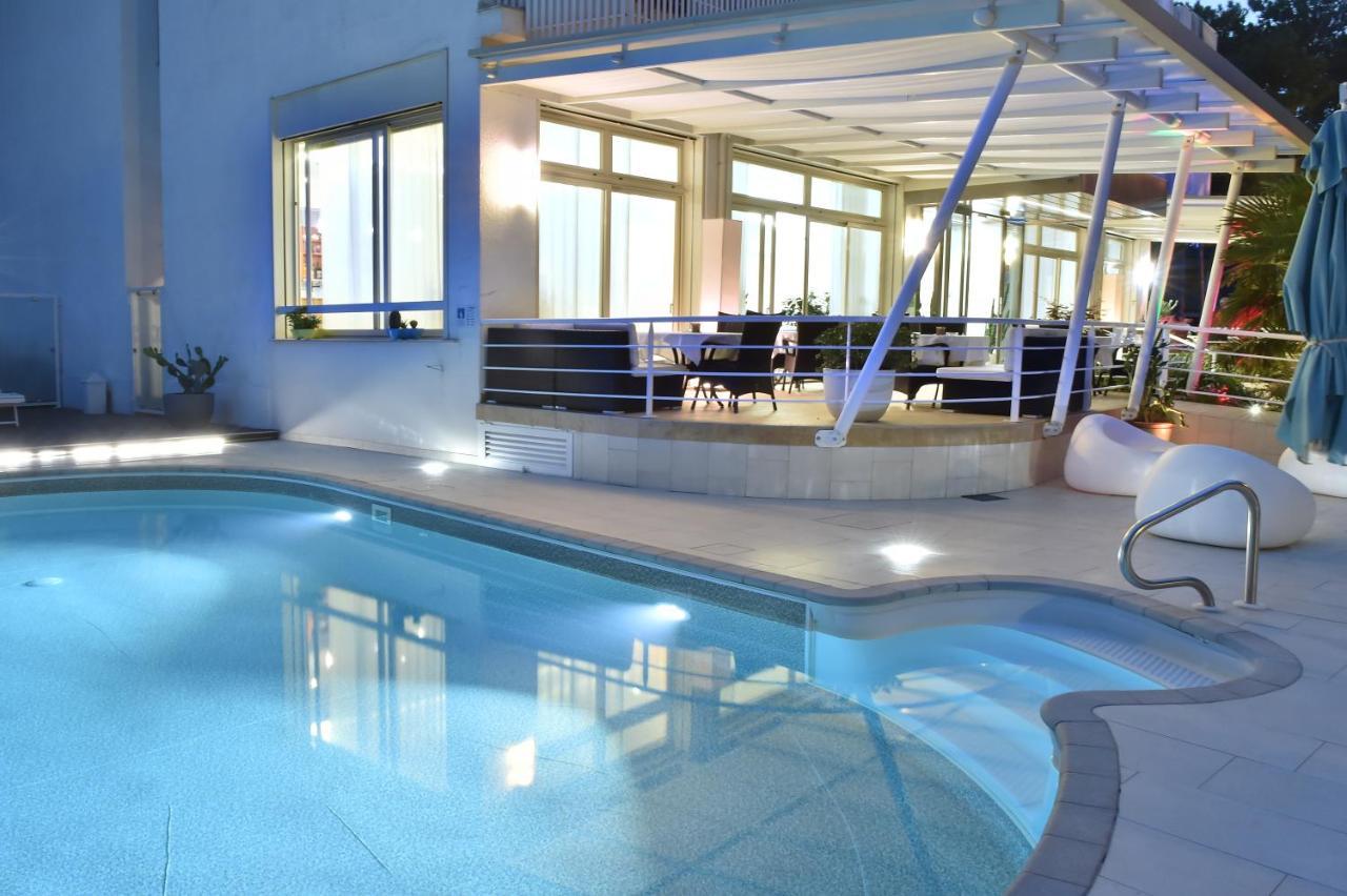Hotel Meuble Nazionale Λινιάνο Σαμπιαντόρο Εξωτερικό φωτογραφία