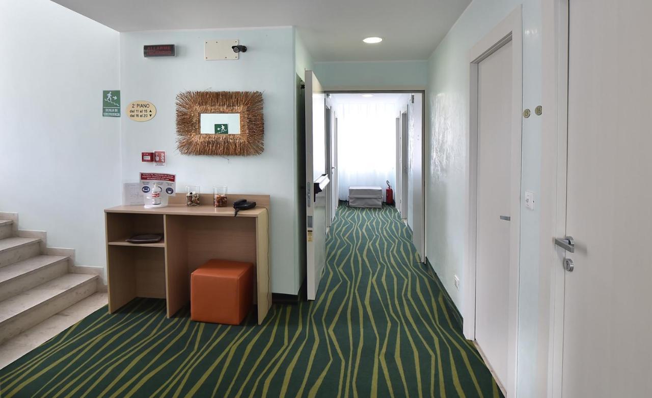 Hotel Meuble Nazionale Λινιάνο Σαμπιαντόρο Εξωτερικό φωτογραφία