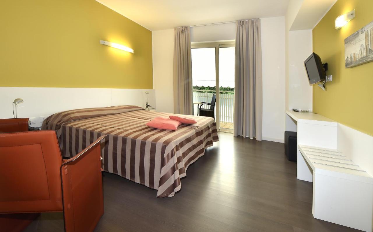 Hotel Meuble Nazionale Λινιάνο Σαμπιαντόρο Εξωτερικό φωτογραφία